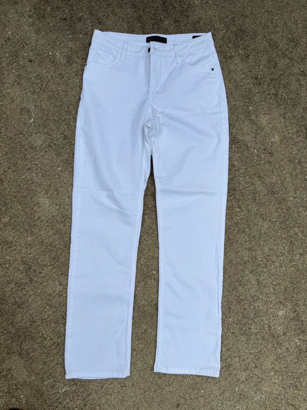 Lee  Platinum label Classic Fit White Straight-Leg Jeans 4 Petite EUC Y2K Bling